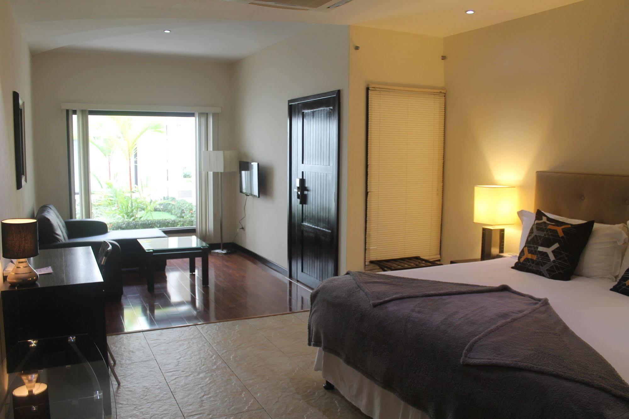 Hotel Contempo Манагуа Экстерьер фото