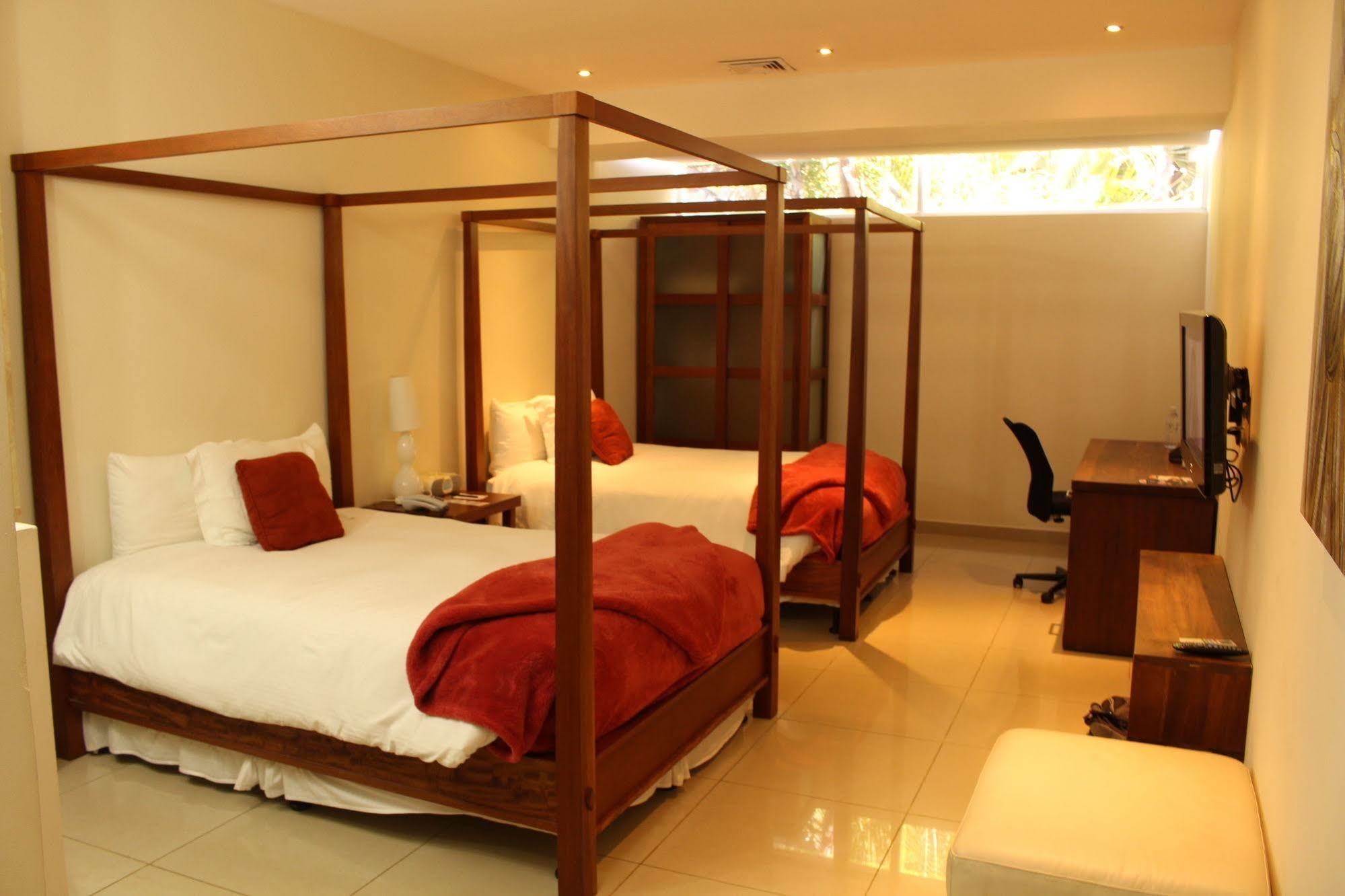 Hotel Contempo Манагуа Экстерьер фото
